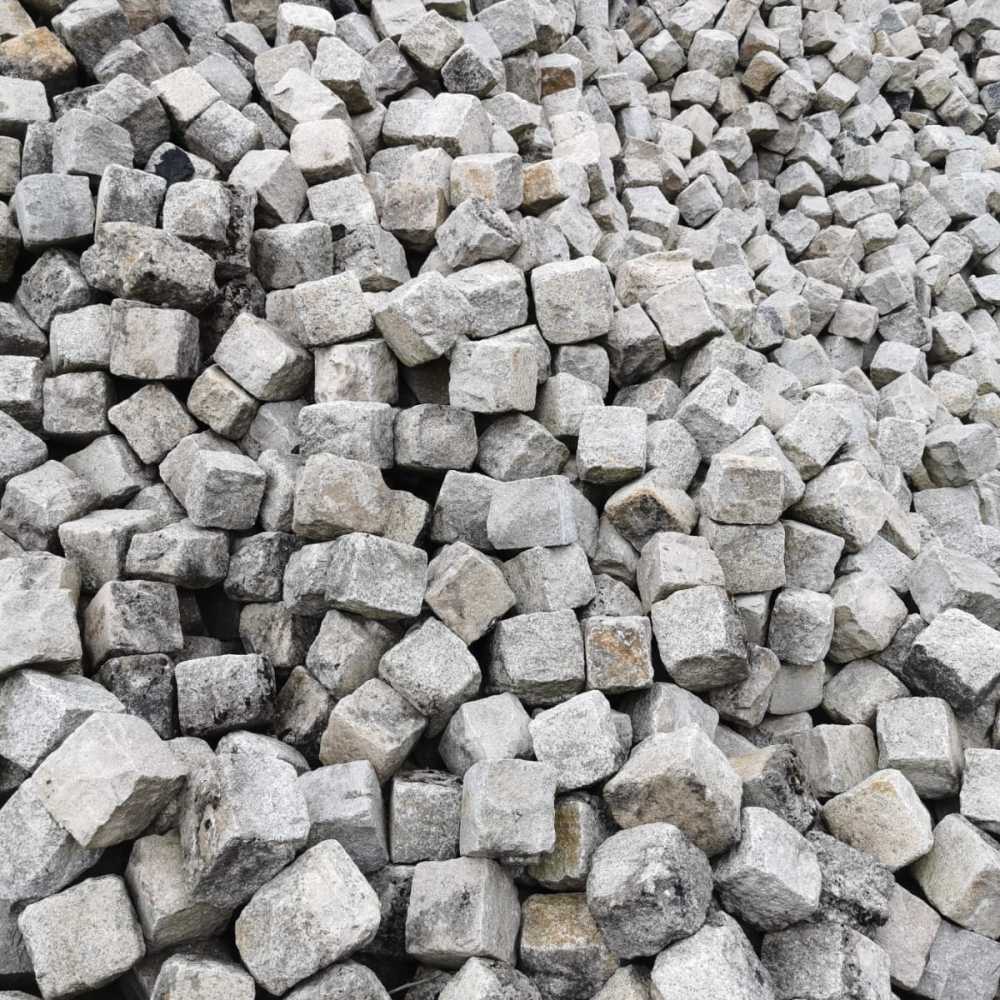 Reclaimed Granite Setts – Cubes